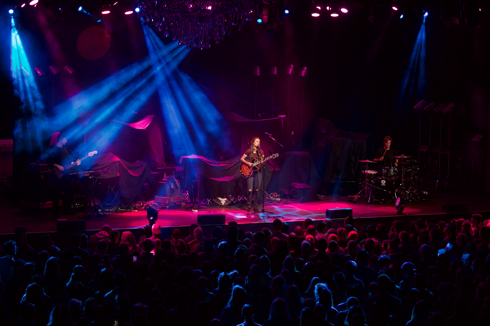 Amy Shark
The Fillmore
Philadelphia, Pa
November 16, 2017

DerekBrad.com